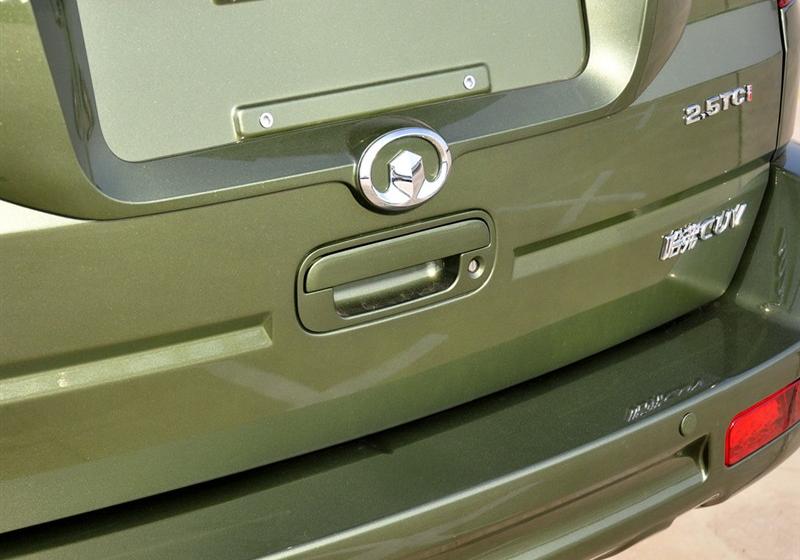 長(zhǎng)城汽車 哈弗H3 2010款 領(lǐng)先版 2.5TCI兩驅(qū)舒適型