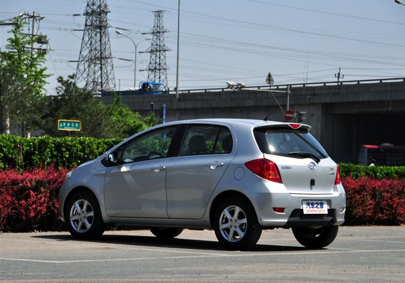 長(zhǎng)城汽車 凌傲 2010款 1.3 MT鋒銳版