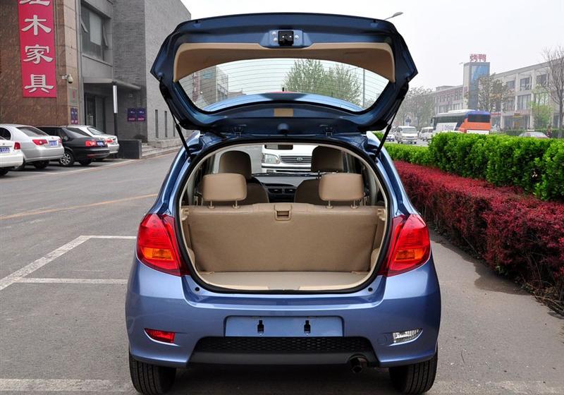 長(zhǎng)城汽車 凌傲 2010款 1.5 MT鋒尚版