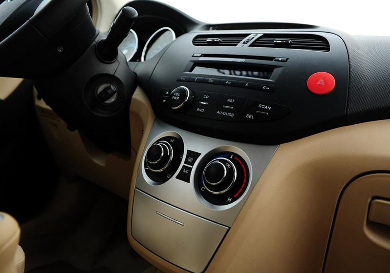 長(zhǎng)城汽車 凌傲 2010款 1.5 MT精英版