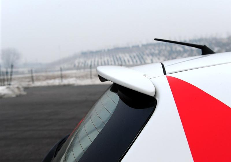 長(zhǎng)城汽車(chē) 凌傲 2010款 1.5 MT精英版