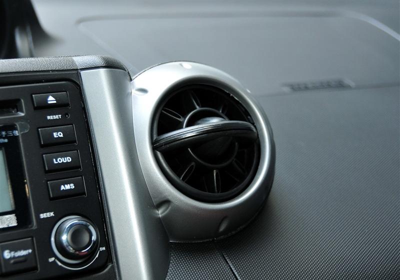 長(zhǎng)城汽車(chē) 炫麗 2011款 CROSS 1.3L MT