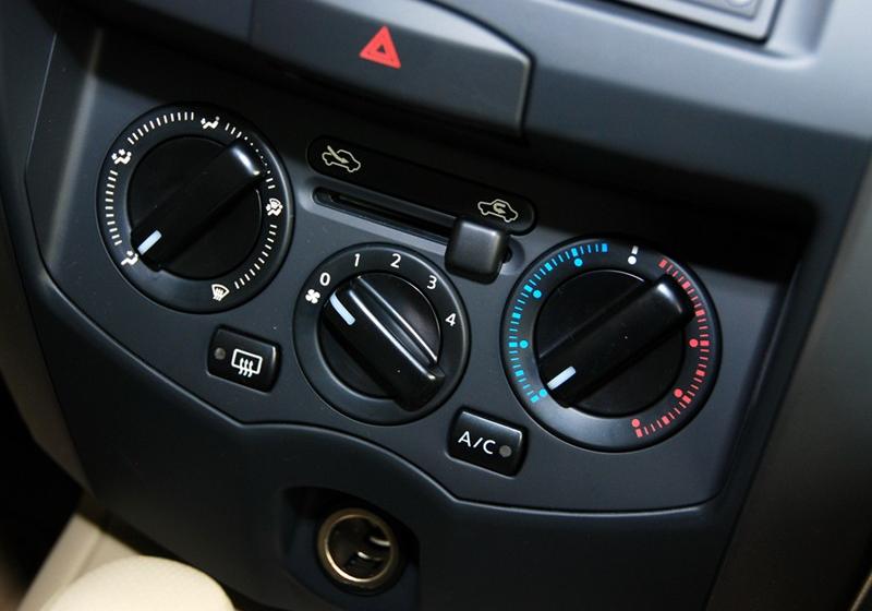東風(fēng)日產(chǎn) 驪威 2010款 勁悅版1.6GT AT炫能型