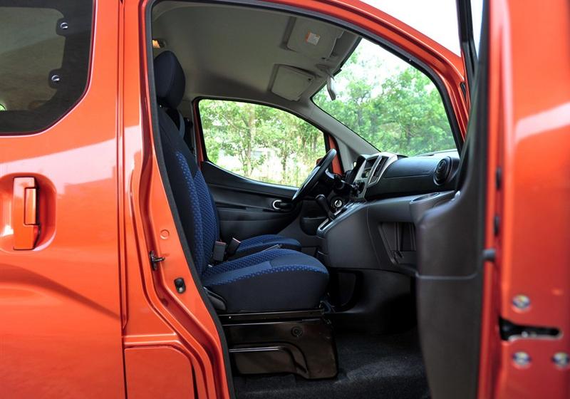 日產(chǎn)NV200  2010款 1.6 尊貴型 232座