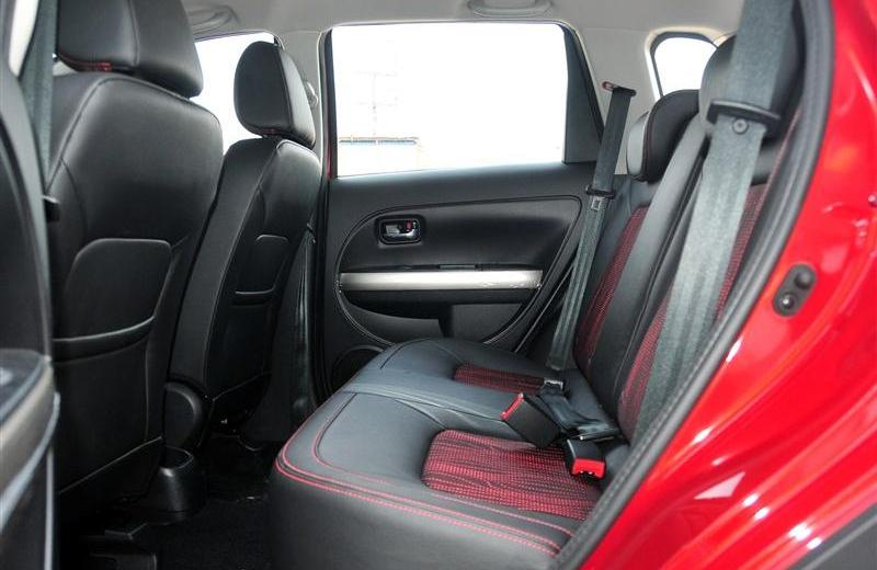 2012款 1.5L 兩驅(qū)舒適型