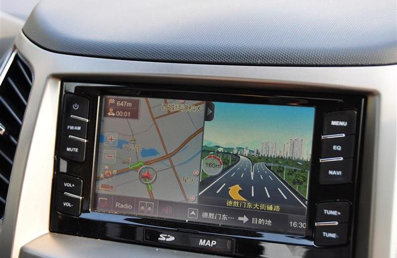 2012款 1.5L 兩驅(qū)豪華型