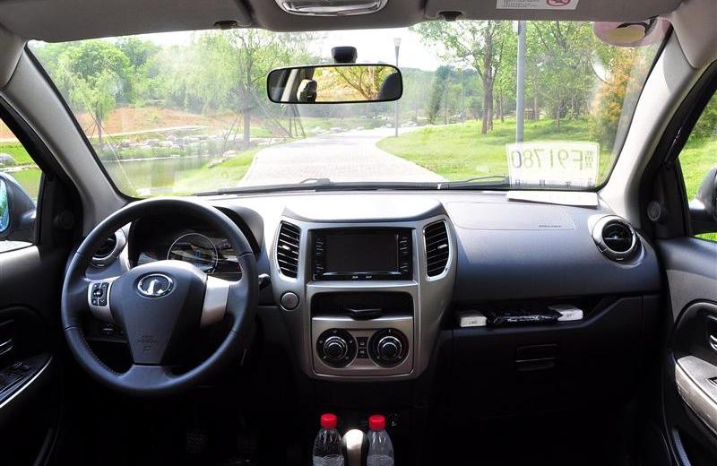 2012款 1.5L 兩驅(qū)豪華型