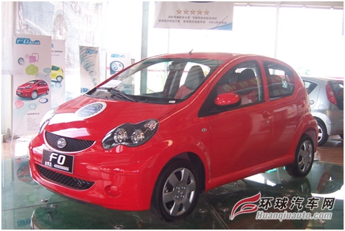 比亞迪F0對(duì)比QQ 新老小車(chē)全面比拼