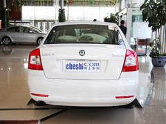 斯柯達  1.6L 手動 車輛正后方尾部視角