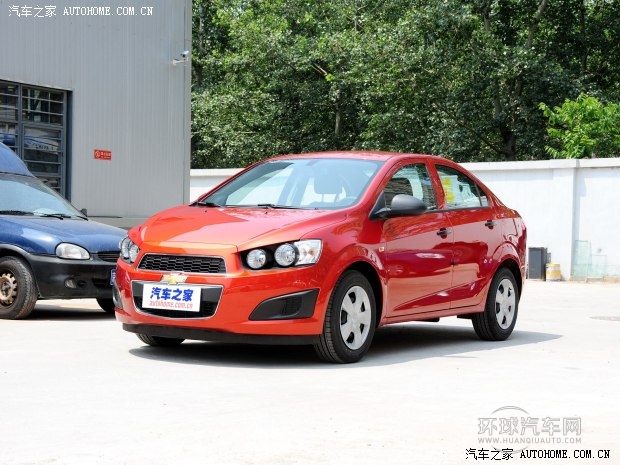愛(ài)唯歐 2011款 三廂 1.4L MT SL