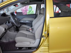 一汽豐田  威馳 1.6L AT 駕駛席座椅正視圖