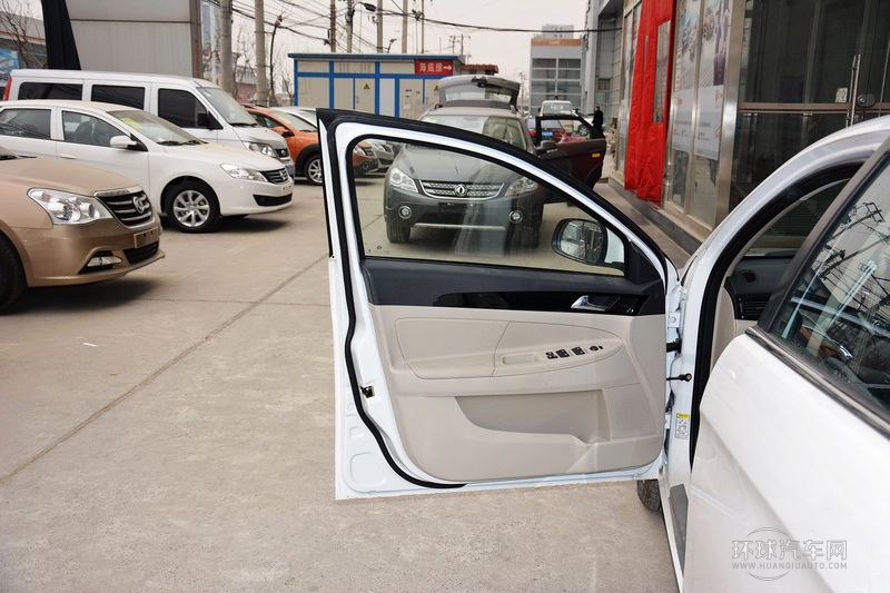 2014款 1.5L 手動(dòng)尊雅型