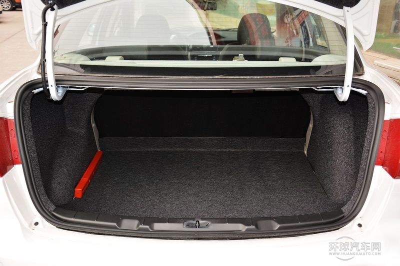 2014款 1.5L 手動(dòng)尊雅型