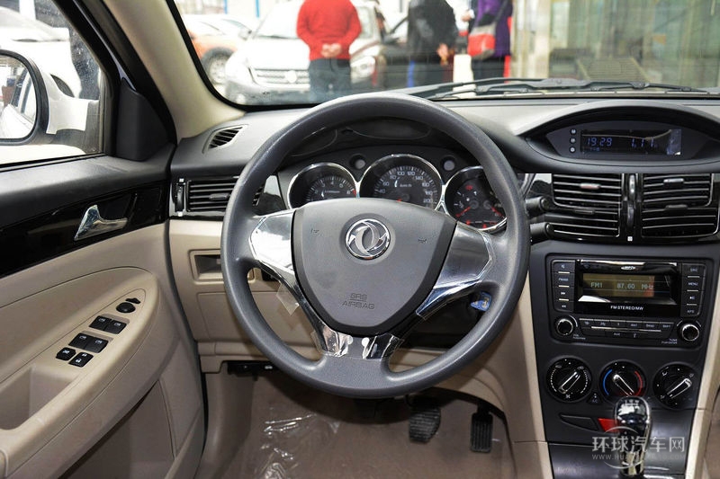 2014款 1.5L 手動(dòng)尊雅型