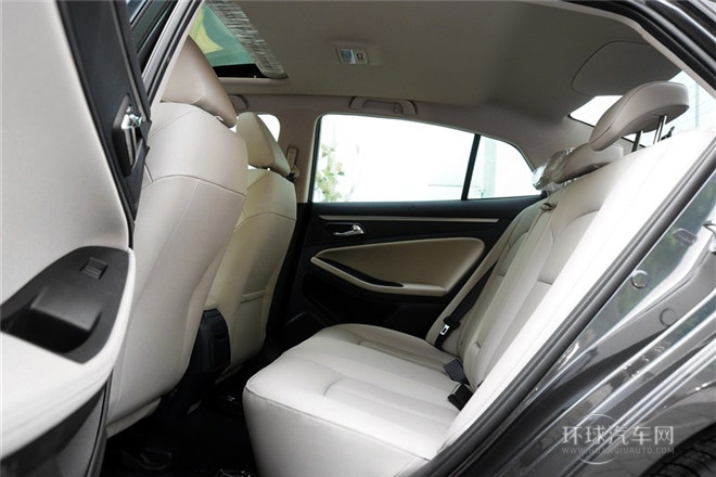 2014款 2.0L 自動(dòng)豪華型