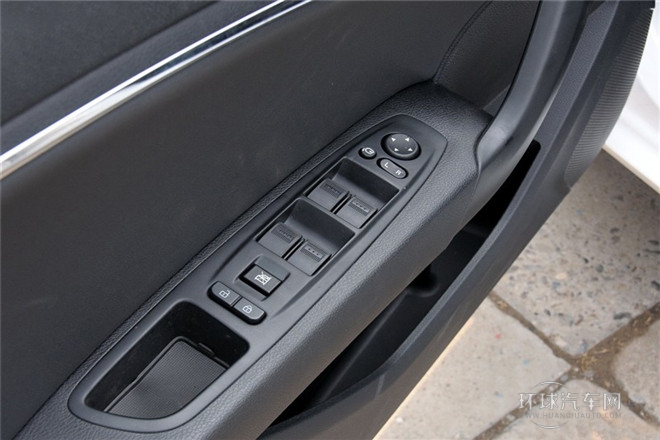 2014款 2.0T 自動(dòng)豪華型