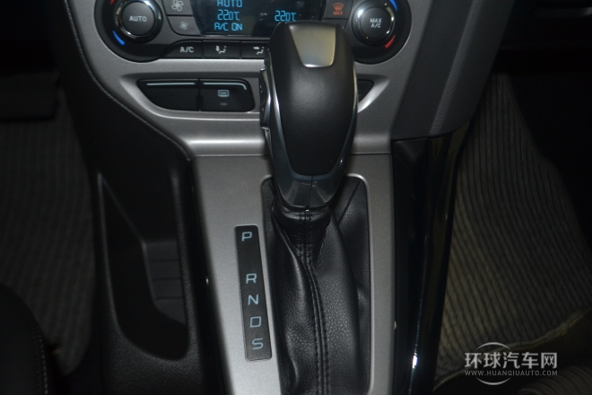 2012款 三廂 1.6L AT風(fēng)尚型