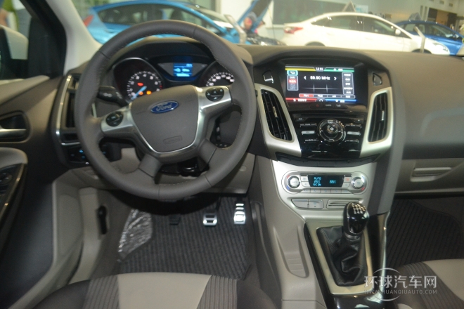 2012款 兩廂 1.6L AT風(fēng)尚型