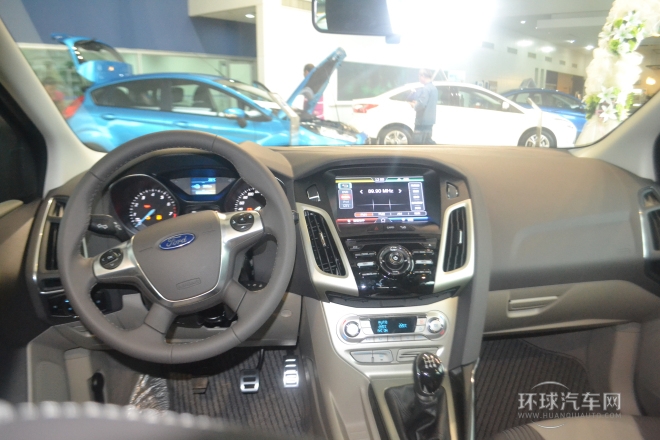2012款 兩廂 1.6L AT風(fēng)尚型