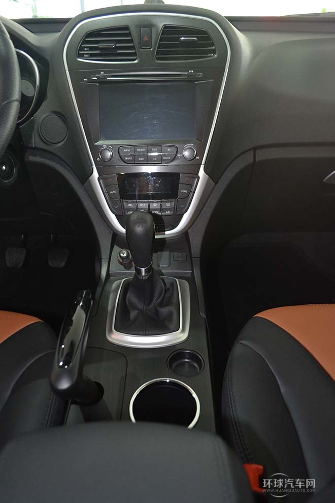 2012款 2.0L 手動兩驅(qū)舒適版
