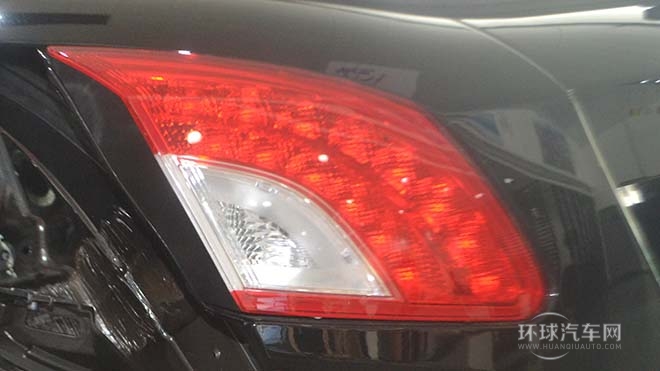 2012款 2.0L 手動兩驅(qū)舒適版