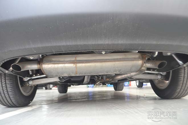 2013款 1.8T 自動兩驅(qū)豪華版