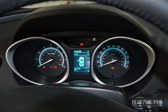2013款 1.8T 自動兩驅(qū)豪華版