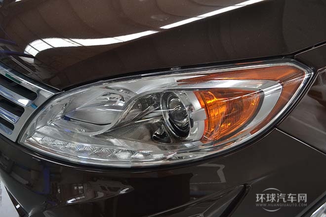 2013款 1.8T 自動兩驅(qū)豪華版