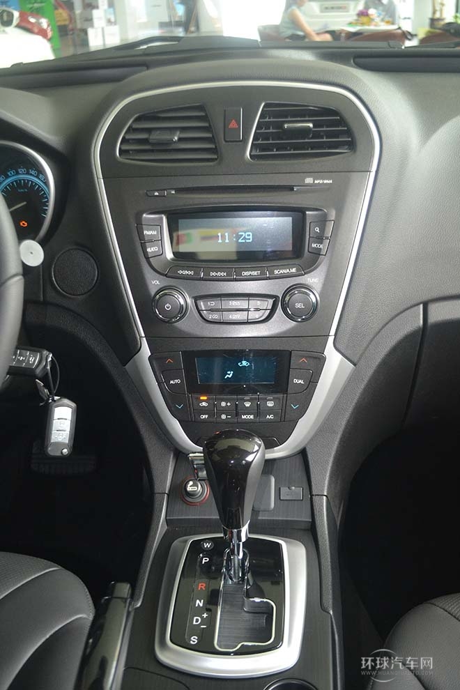 2013款 1.8T 自動兩驅(qū)精英版
