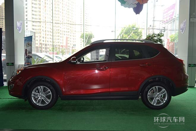 2013款 1.8T 自動(dòng)兩驅(qū)精英版