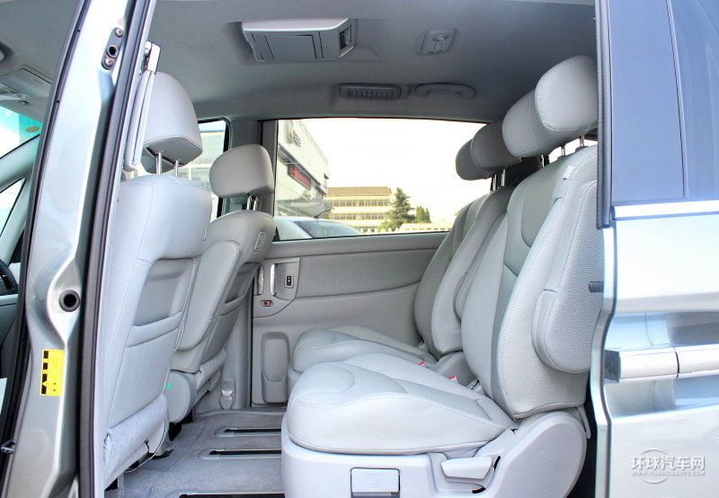 2013款 2.0T 商務(wù)型