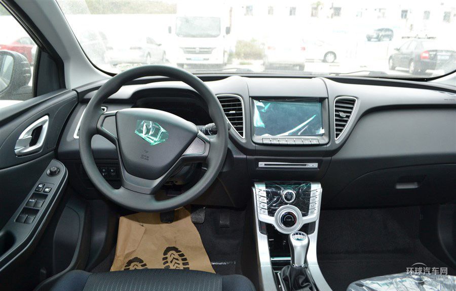 2014款 榮耀導(dǎo)航版 1.8T 手動精致型