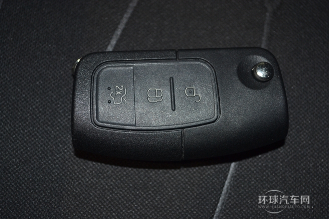 2013款 兩廂 1.5L 自動(dòng)時(shí)尚型