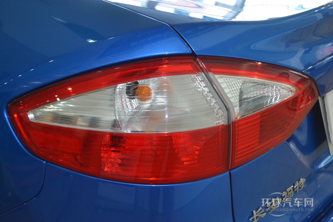 2013款 三廂 1.5L 自動(dòng)品尚型