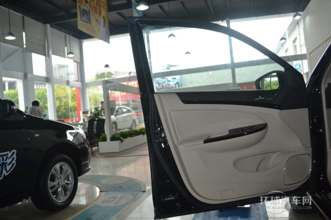 2014款 1.5L 手動(dòng)舒適型