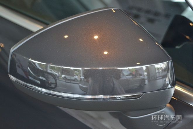 2014款 Limousine 40 TFSI S line舒適型