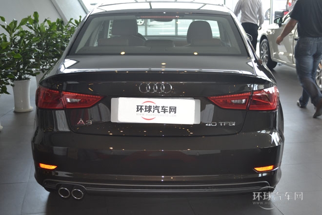2014款 Limousine 40 TFSI S line舒適型