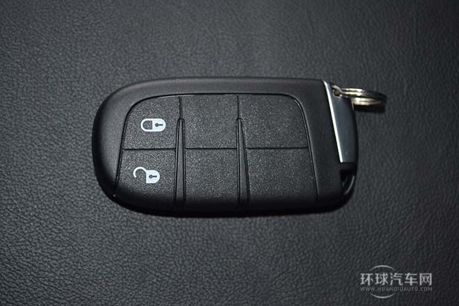2013款 2.4L 兩驅(qū)尊尚版