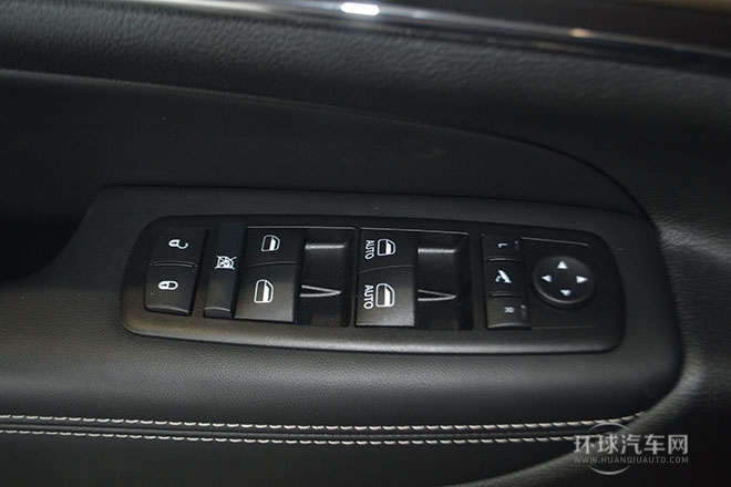 2014款 3.0L 舒享導(dǎo)航版