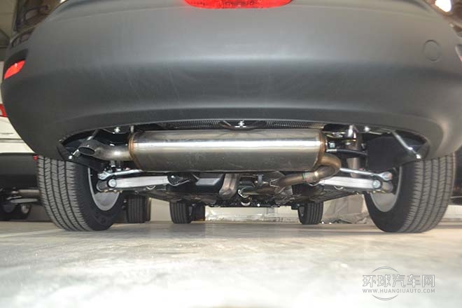 2013款 1.8T 自動四驅(qū)至尊版