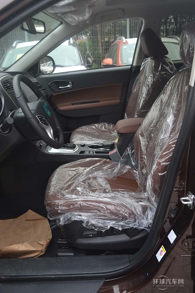 2013款 1.8T 自動四驅(qū)至尊版