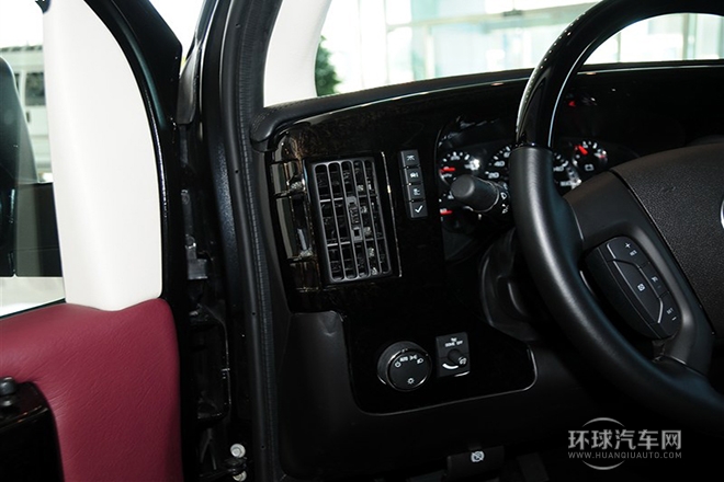 2014款 5.3L 四驅(qū)領(lǐng)袖版