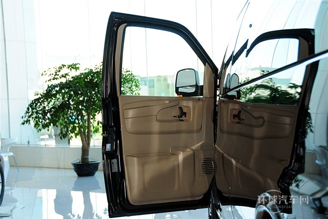 2014款 6.0L G1500L 領(lǐng)袖級