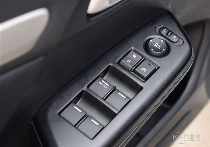 2014款 2.4L 手動(dòng)Si