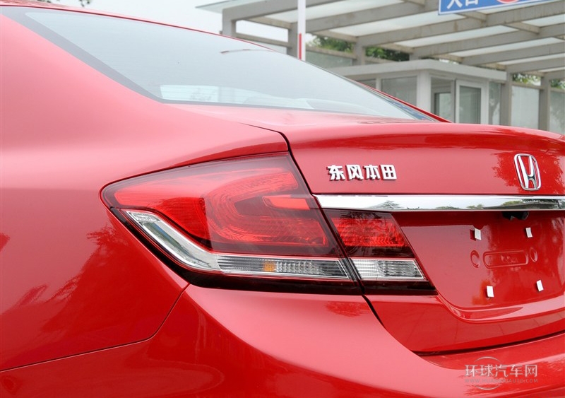 2014款 1.8L 自動(dòng)豪華版