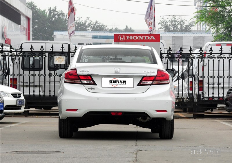 2014款 1.8L 自動(dòng)經(jīng)典版