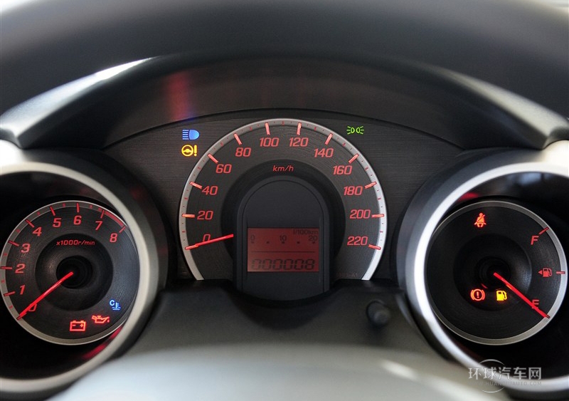 2011款 1.5L 手動豪華版