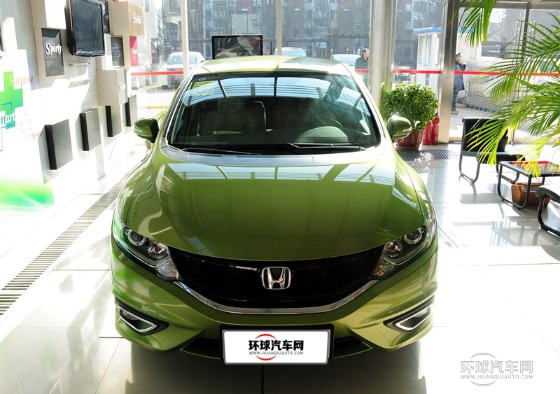 2013款 1.8L 自動(dòng)舒適版 6座