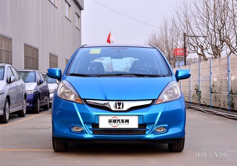 2011款 1.5L 自動(dòng)全景天窗版