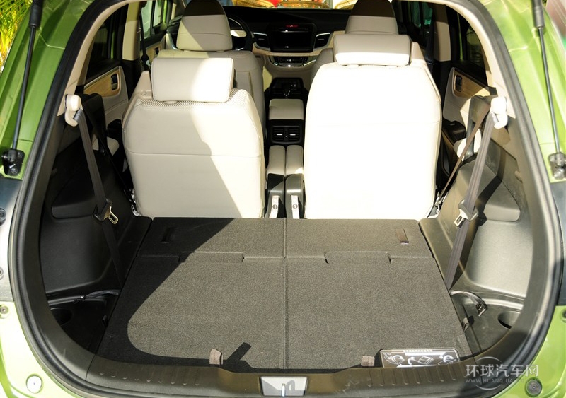 2013款 1.8L 自動(dòng)舒適版 6座